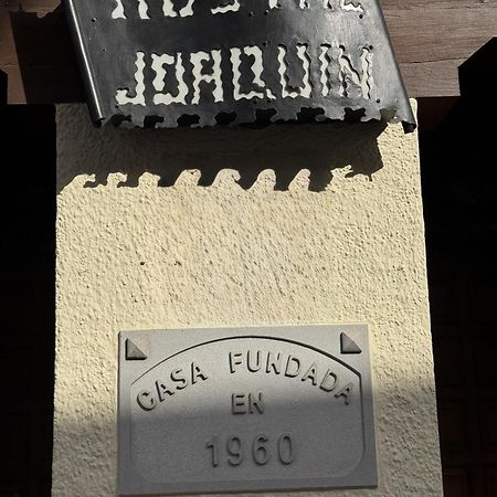 Hostal Joaquin Las Ventas con Pena Aguilera エクステリア 写真