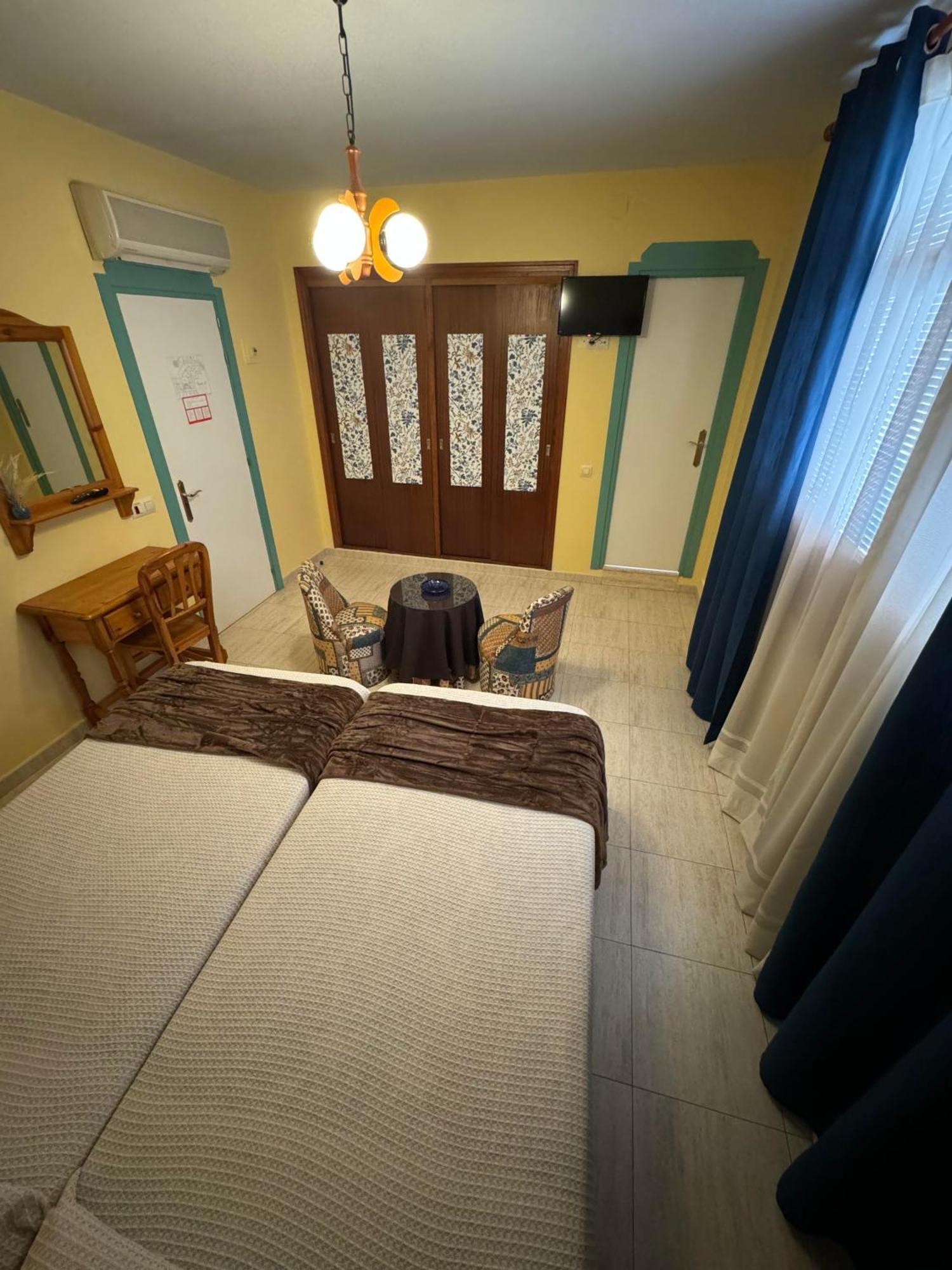 Hostal Joaquin Las Ventas con Pena Aguilera エクステリア 写真